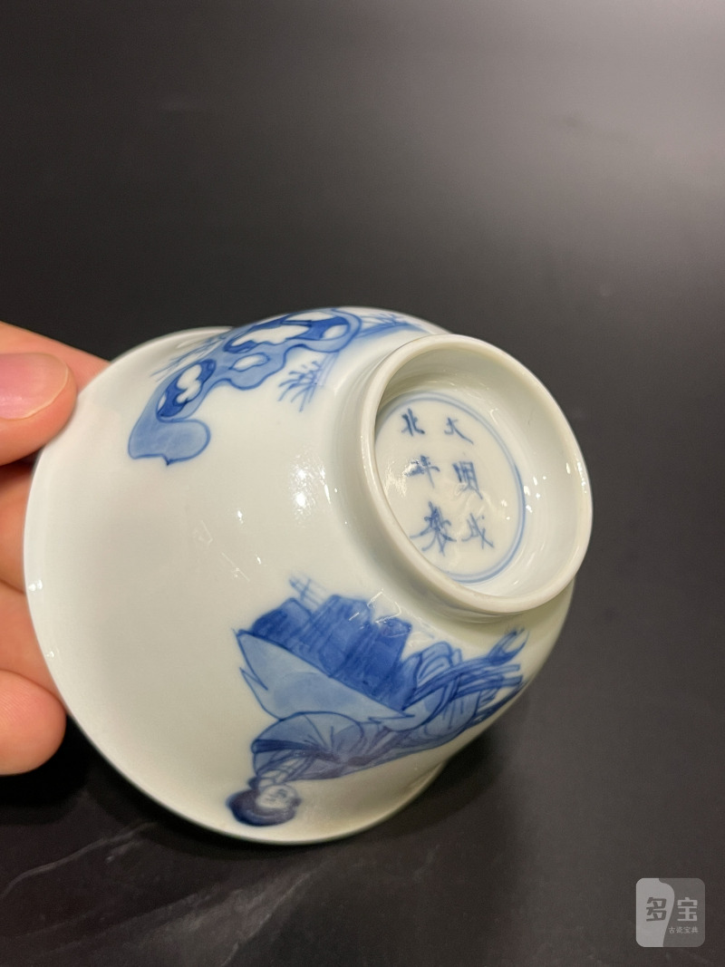 清康熙 青花三娘教子图杯 - 图8